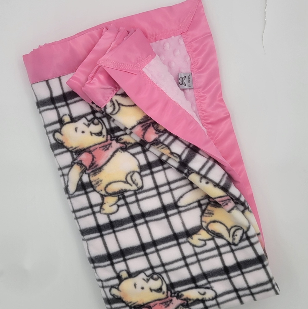 Handmade Pooh Head Toss fleece blanket with Satin binding and Minky dot 38 x 45